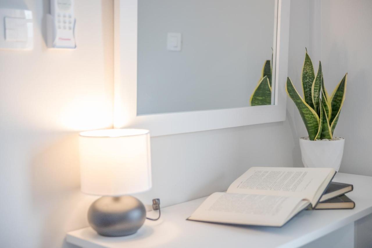 Onirion Homes : Stella'S Home Kolimvárion Ngoại thất bức ảnh